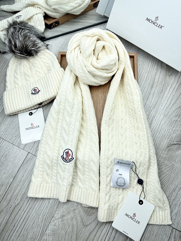 ブランドマフラー正面デザイン